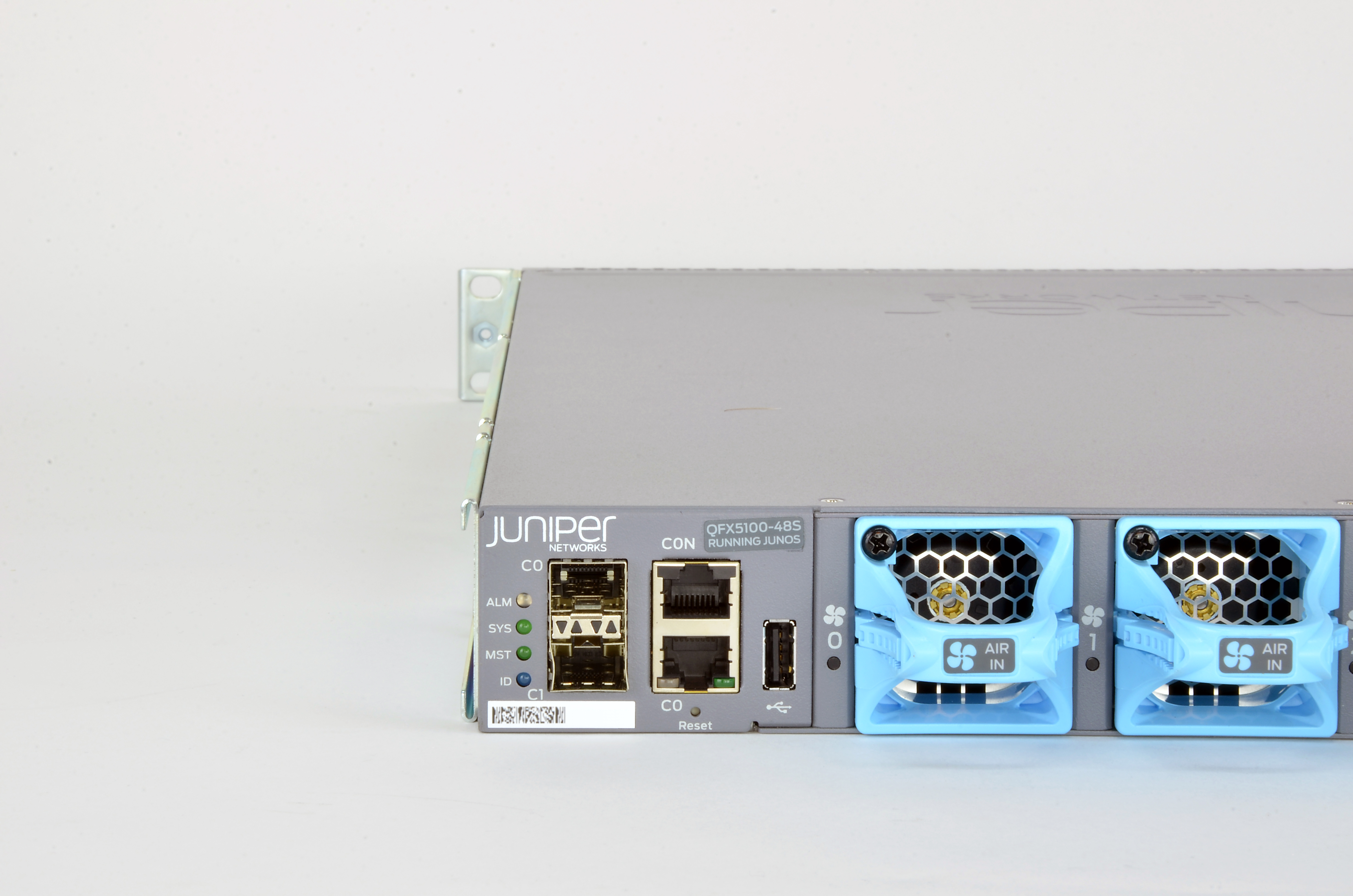 QFX5100-48S-3AFI - Commutateur Juniper QFX 5100 - 48 ports - Géré L3