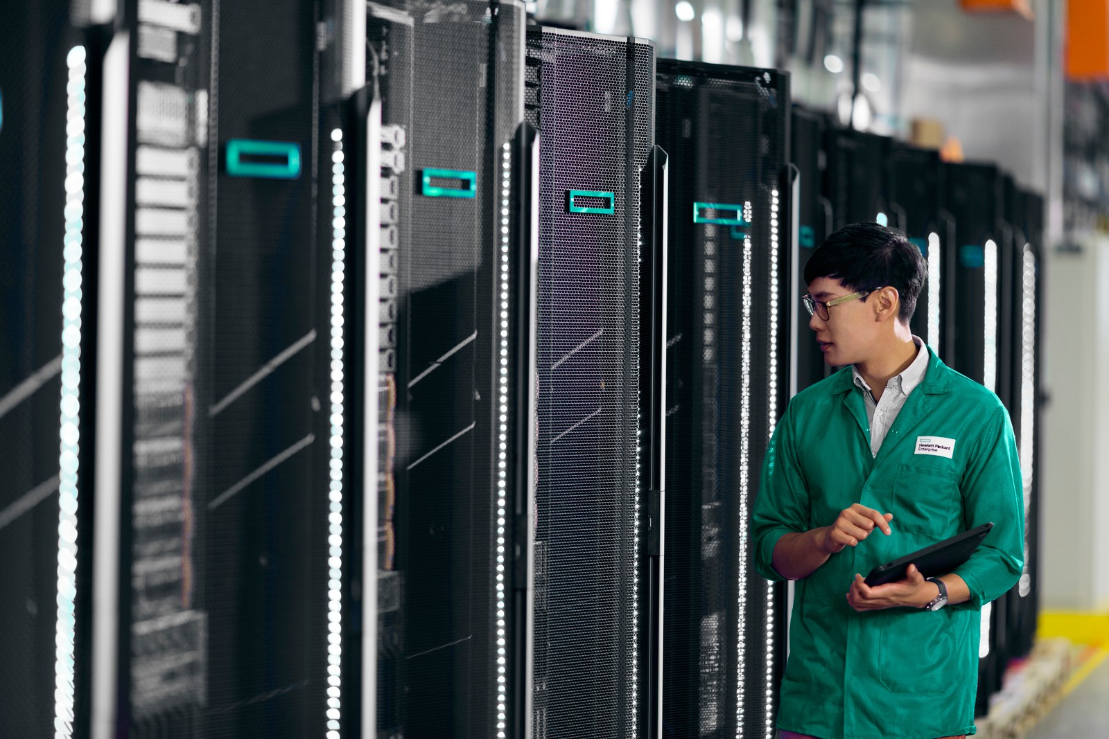 S6X30A - HPE Aruba Networking Central On-Premises 1000W Spare Power Supply Unit